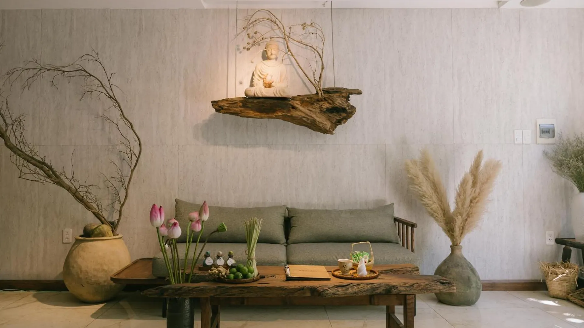 Silana Beachfront Hotel & Spa Da Nang 2*,  Vietnam