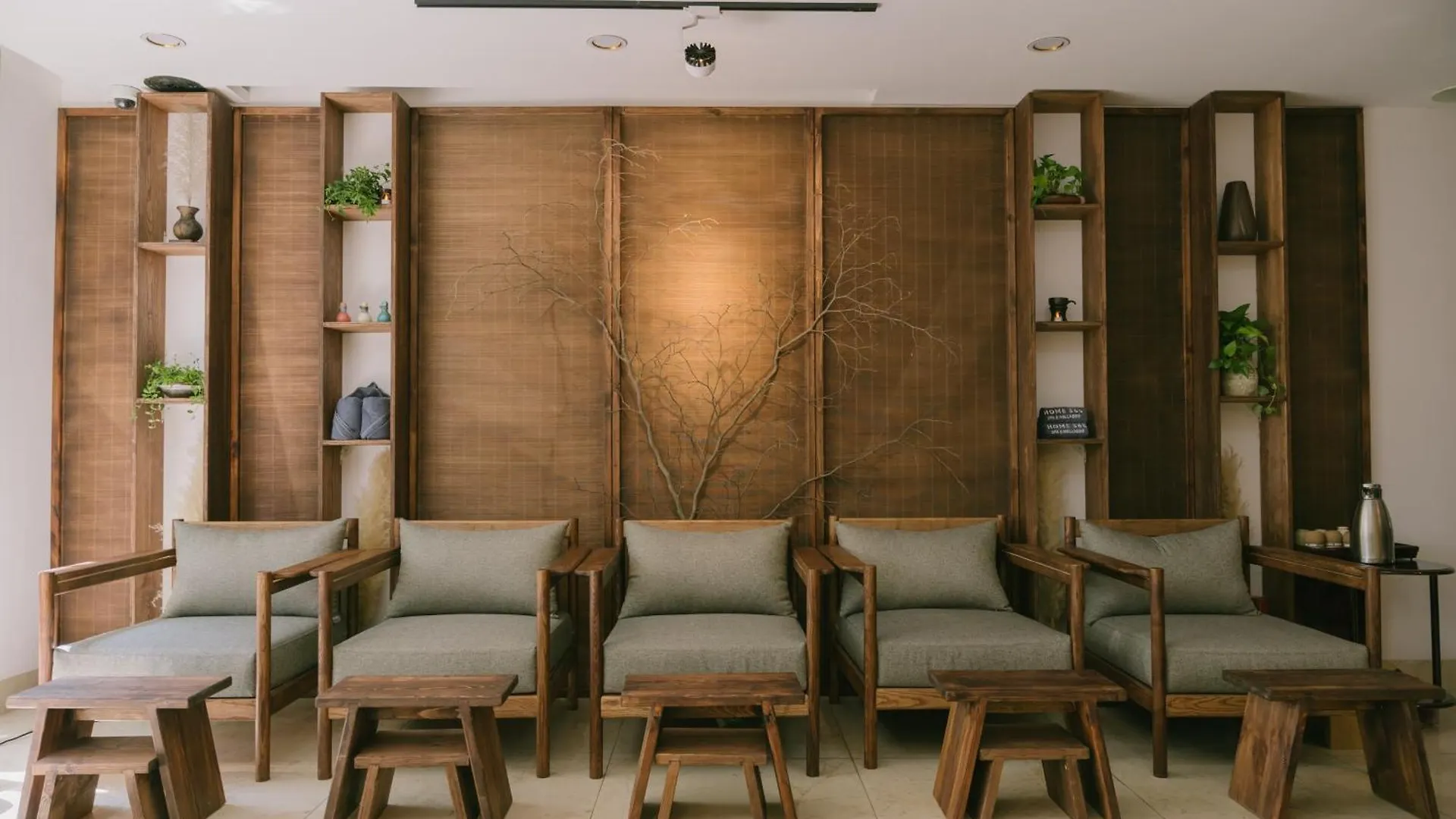 Silana Beachfront Hotel & Spa Da Nang 2*,  Vietnam