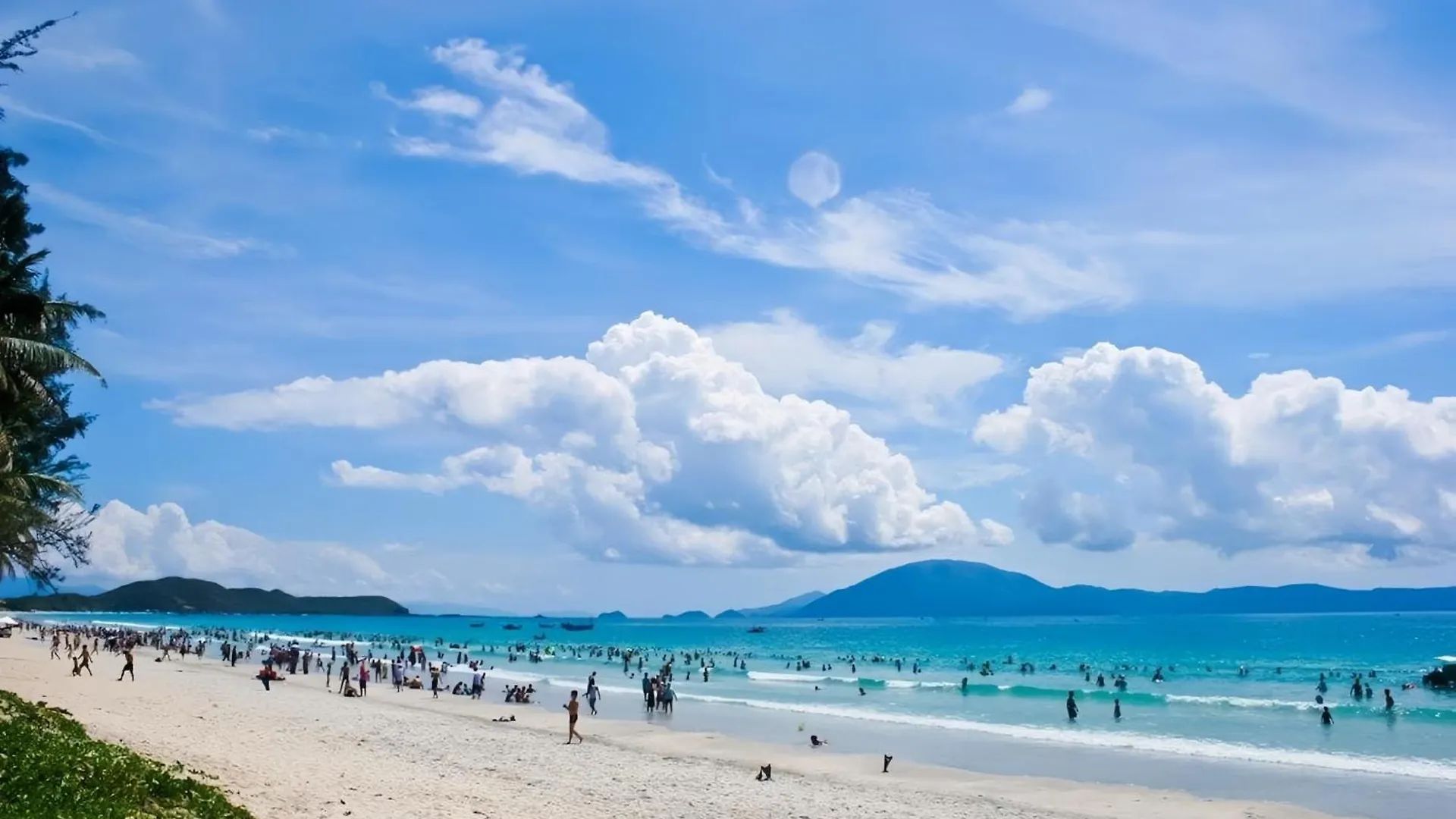 Silana Beachfront Hotel & Spa Da Nang 2*,